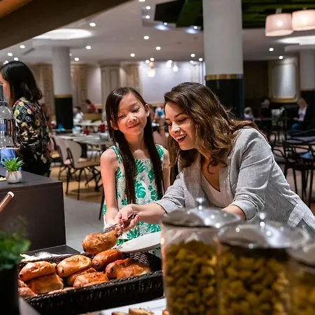 Dream Castle Marne La Vallee Hotel