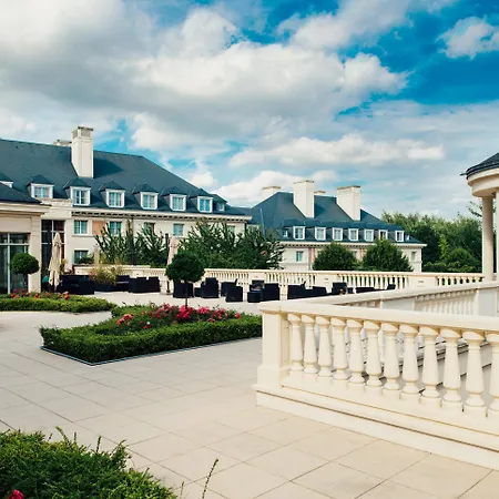 酒店 Dream Castle Marne La Vallee 4*