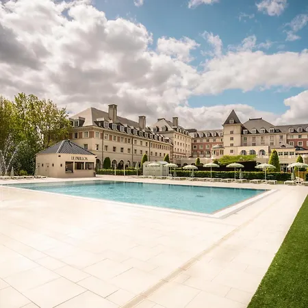 酒店 Dream Castle Marne La Vallee 4*