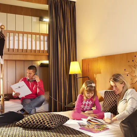 מלון Dream Castle Marne La Vallee 4*