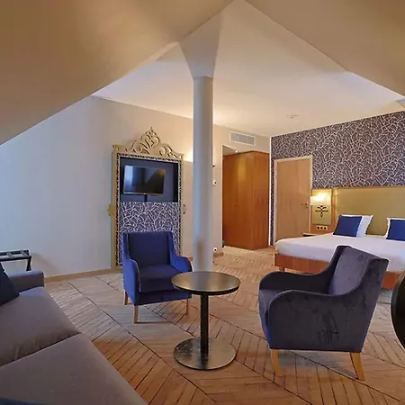 Dream Castle Marne La Vallee 酒店 4*